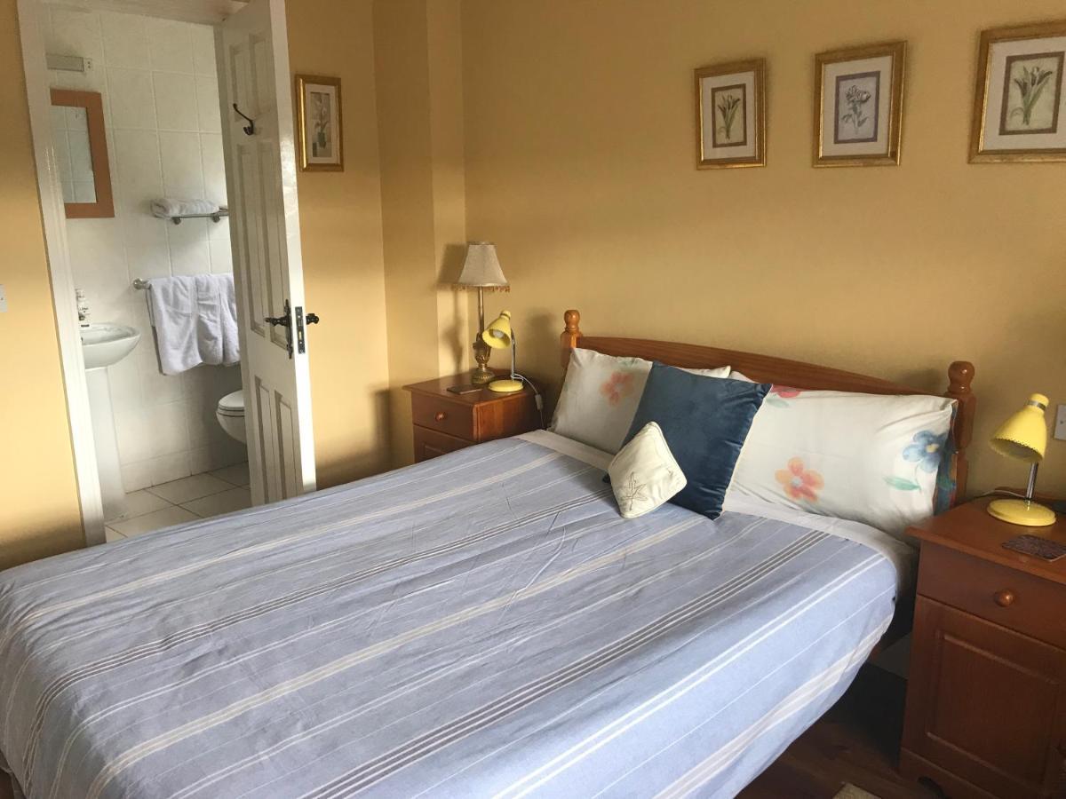 Teac Seain Bar & Bnb Annascaul Екстер'єр фото